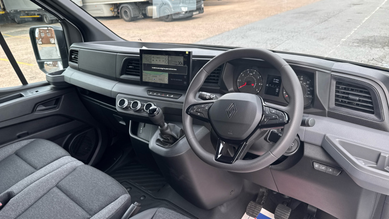 Renault Master Mwb Diesel Fwd MM35 Blue dCi 130 Advance Medium Roof Van